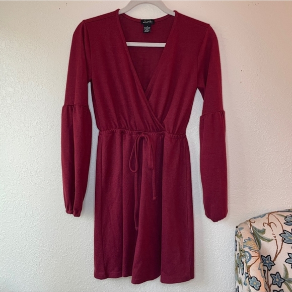 Justify Dresses & Skirts - Justify | Burgundy Lantern Sleeve Dress